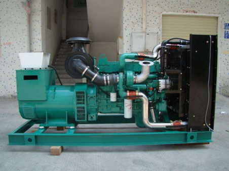 永修1100kw康明斯柴油发电机组图片 永修1100kw康明斯柴油发电机组图片